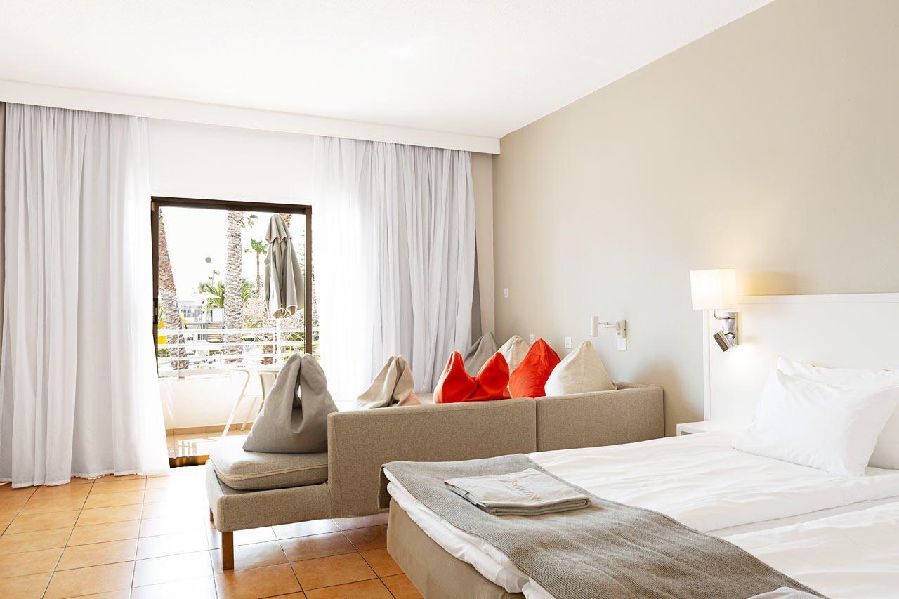 Hotel apartamentowy Sunwing Sandy Bay Village Ajia Napa